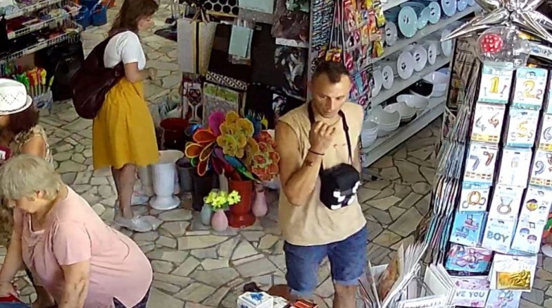 Лява ръка, десен джоб - нагледно в магазин ВИДЕО+СНИМКИ