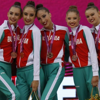 Издигнаха паметник на златните ни момичета в Япония ВИДЕО