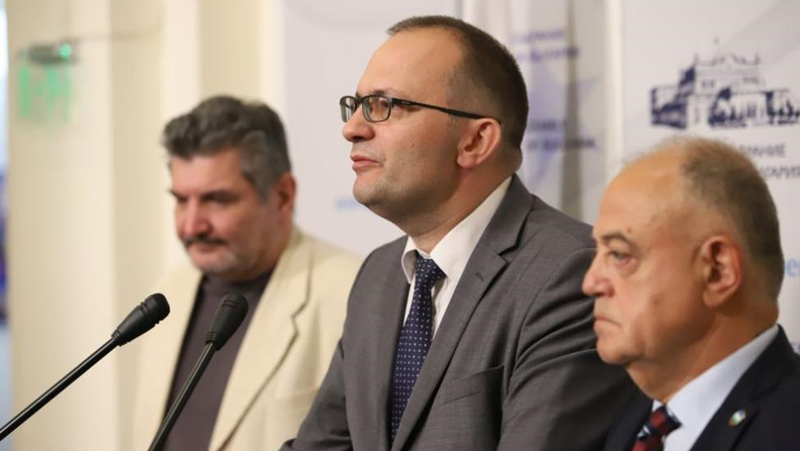 Трябваше да осигуряваме газа, не да готвим предизборна кампания