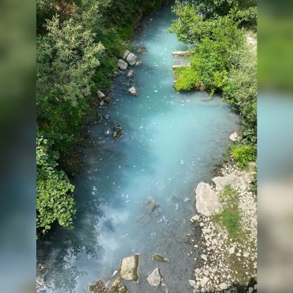 Разтревожен потребител споделя кадри на река Луда Яна край село