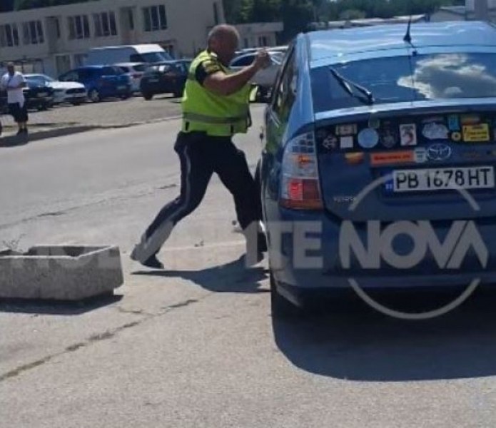 Шофьорът, катастрофирал край КАТ в Пловдив, бил без книжка
