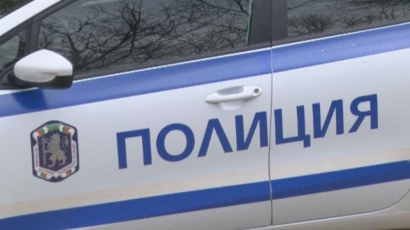 Тежка катастрофа с две коли - четирима са ранени