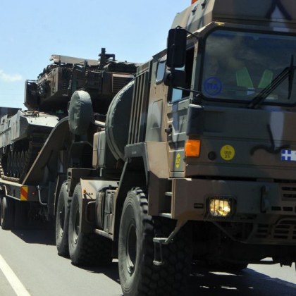 Военни и военна техника на Италия се предислоцират в България