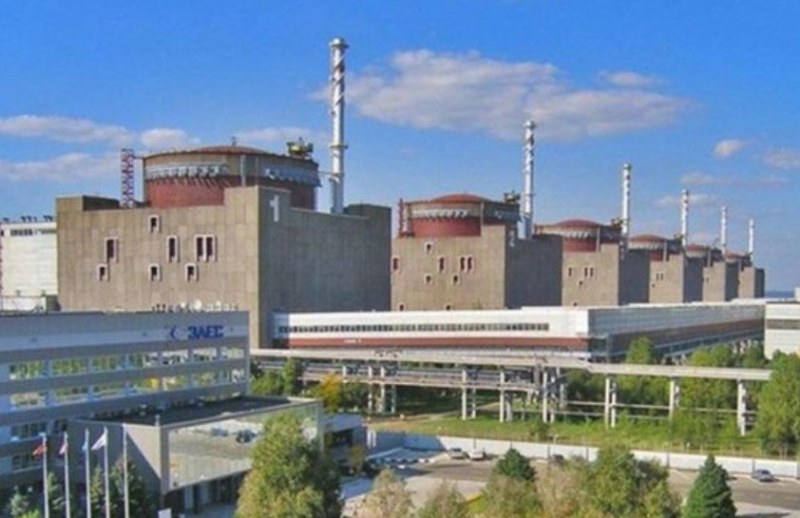 Ситуацията в Запорожската АЕЦ, завзета от Русия, е напълно извън контрол
