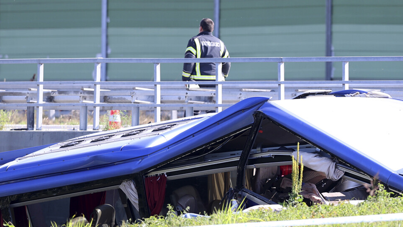 Автобус с поклонници катастрофира в Хърватия, има загинали и ранени