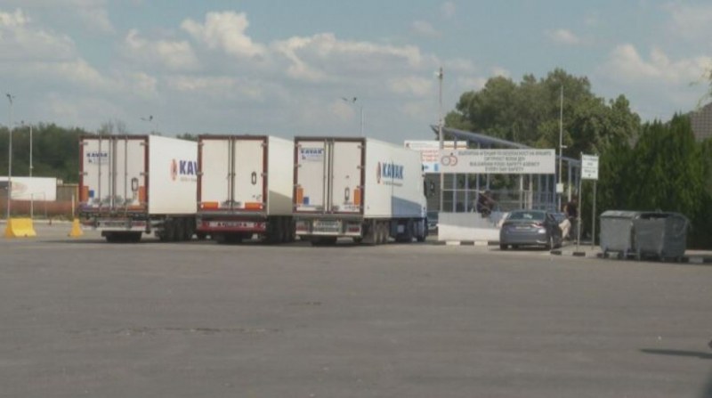 Трафикът на камионите на граничния пункт „Капитан Андреево“, вече е