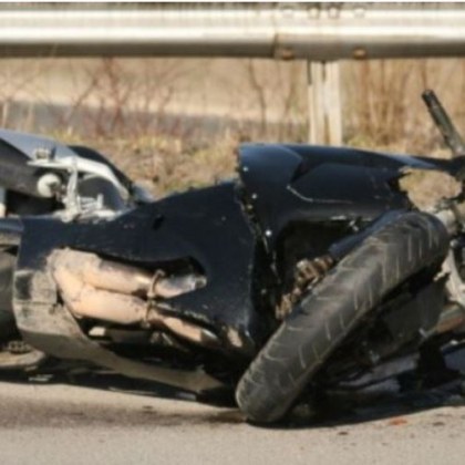 Моторист излетя от пътното платно във Врачанско съобщиха от областната