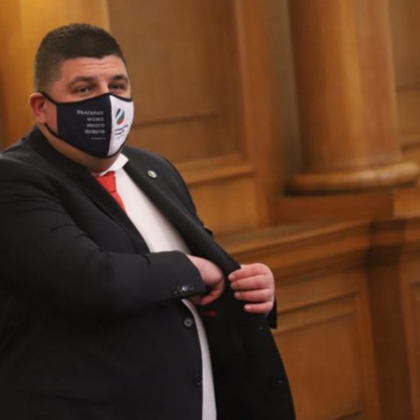 Трябва да потиснем егото си и да излезем от детската