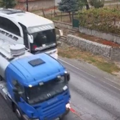 Това не е първото нарушение на катастрофиралия румънски автобус Камера