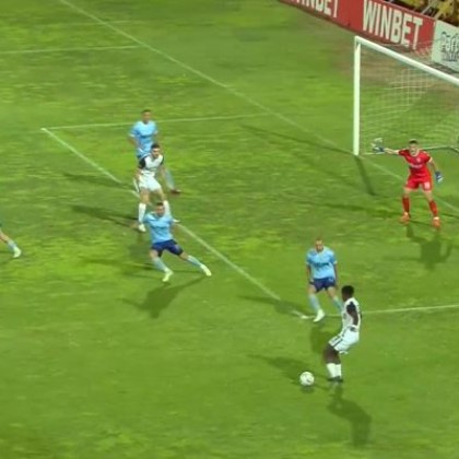 Локомотив Пловдив оглави класирането в efbet Лига Смърфовете стигнаха до