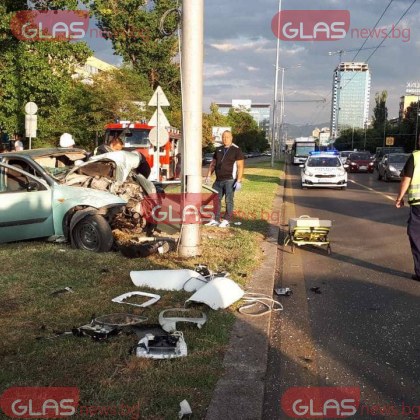 Тежък инцидент на Цариградско шосе в София Автомобил е