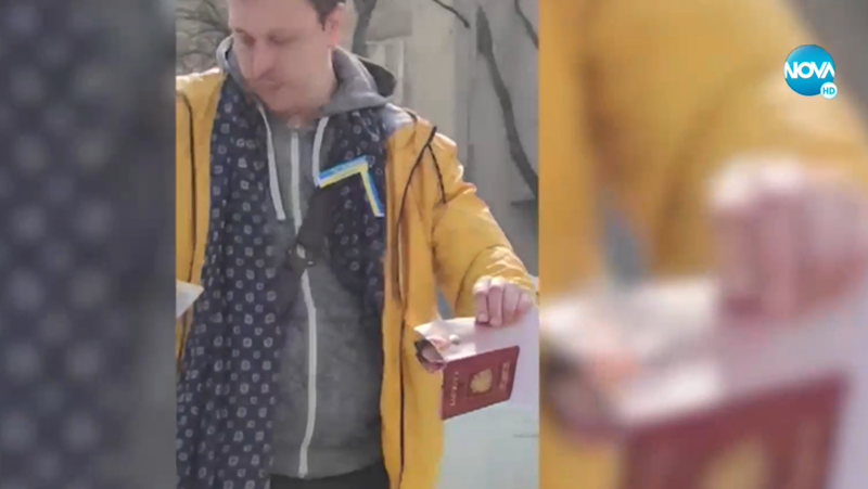 Руснак във Варна запали паспорта си, застрашен е от екстрадиция ВИДЕО