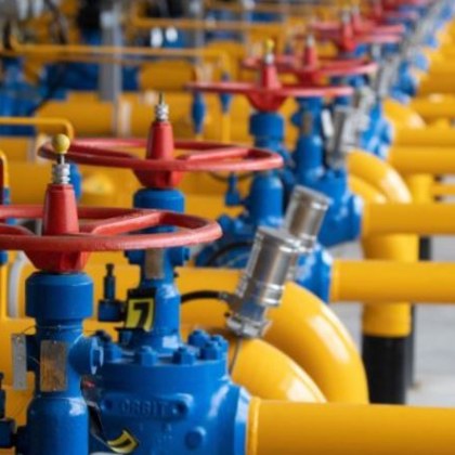 Цената неумолимо расте Газпром спря доставките на синьо гориво за