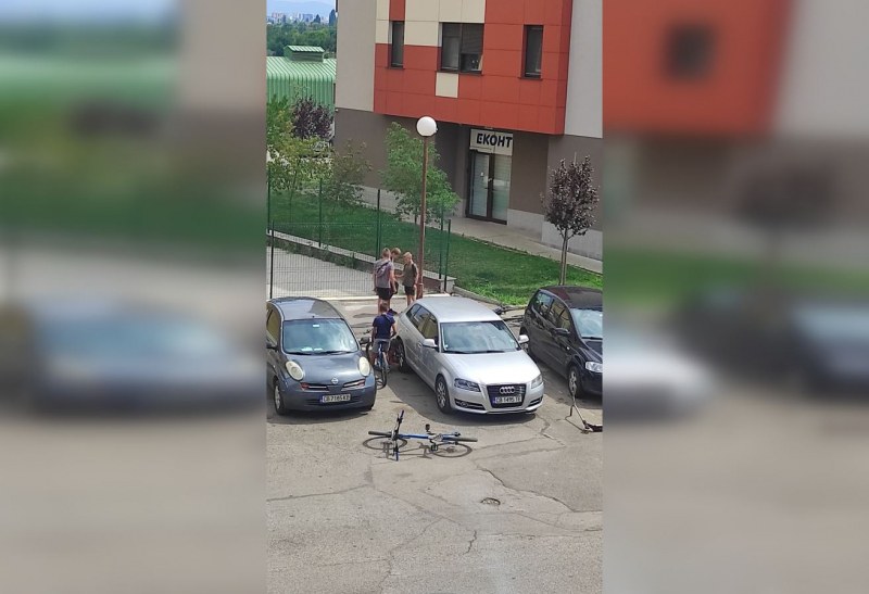 Малки вандали крадат капачки от гумите на автомобилите СНИМКА