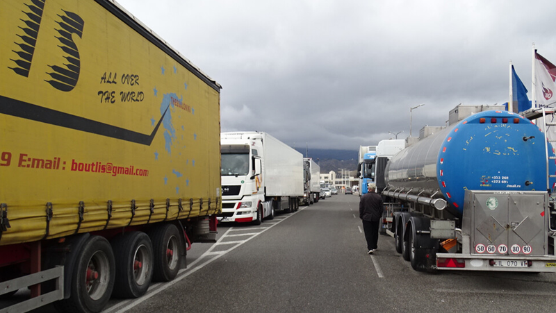 Интензивен трафик на граничните пунктове с Румъния и Сърбия