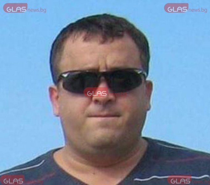 Георги Енев, който е обвинен за незаконни погребения, излиза под