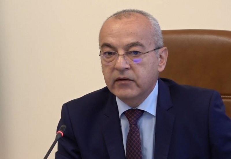 Премиерът е бил контактен на заразен с коронавирус