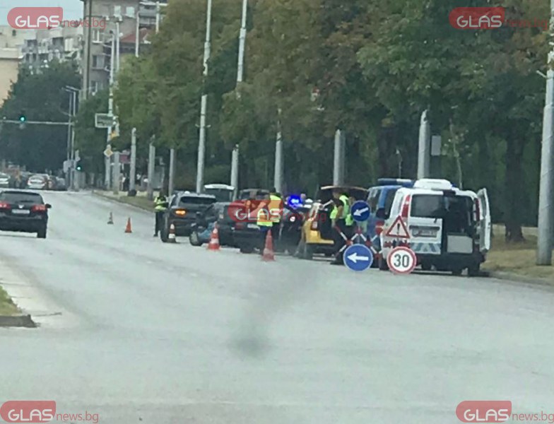 Акцията на КАТ в Пловдив продължава, спират по няколко коли