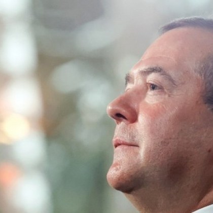 Бившият президент на Русия Дмитрий Медведев коментира последните прогнози на