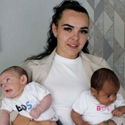 29 годишната жителка на Обединеното кралство Шантел Бротън роди близнаци с