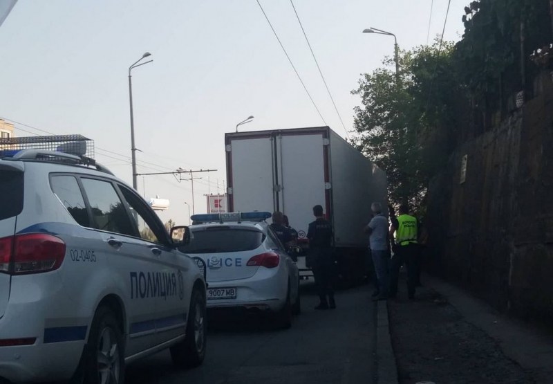 Заловиха още 53 мигранти в Бургас