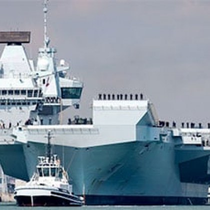 Самолетоносачът на Кралския флот HMS Prince of Wales претърпя значителен