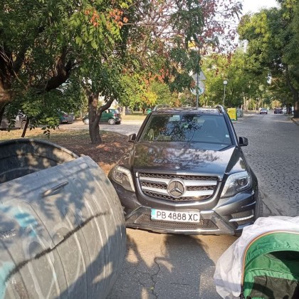 Поредно паркиране възмути жители на Пловдив и предизвика гневни коментари На