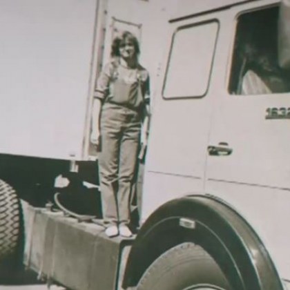 Николина Манева първата българка избрала да стане шофьор на камион