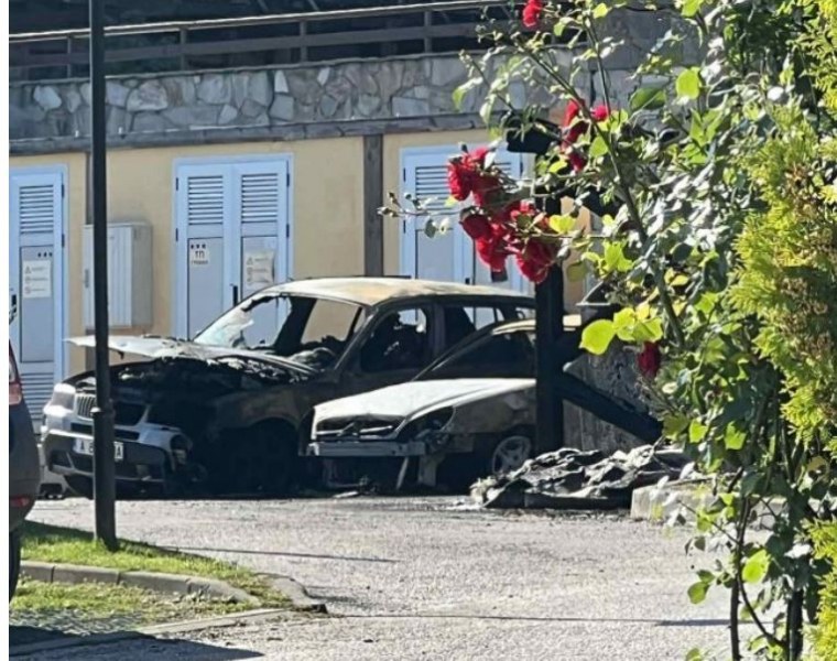 Има задържан за пожара, изпепелил коли в Банско