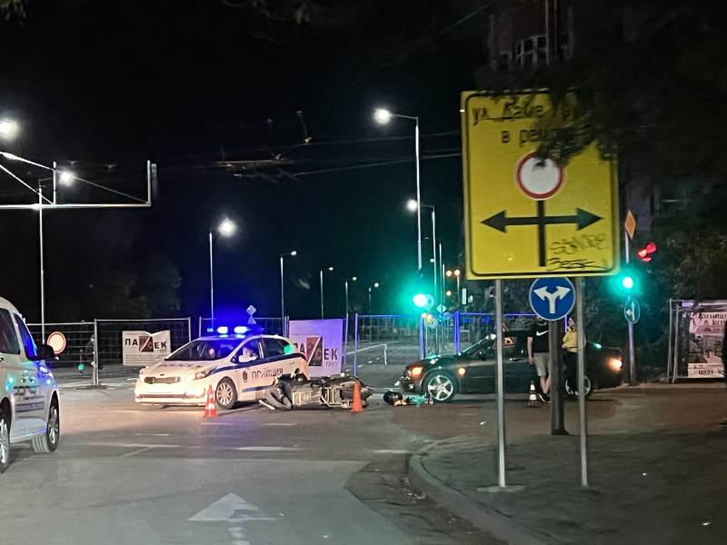 Тежка катастрофа с моторист в Пловдив СНИМКИ