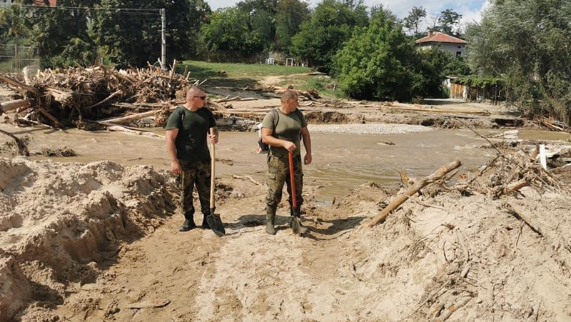 Назначават безработни за аварийни дейности в бедстващите села в Карловско