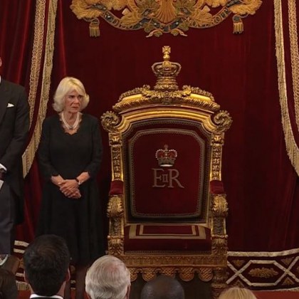 Обединеното кралство обявява за свой крал Чарлз Трети на тържествена