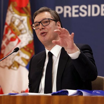 Сръбският президент Александър Вучич заяви снощи на пратениците от ЕС
