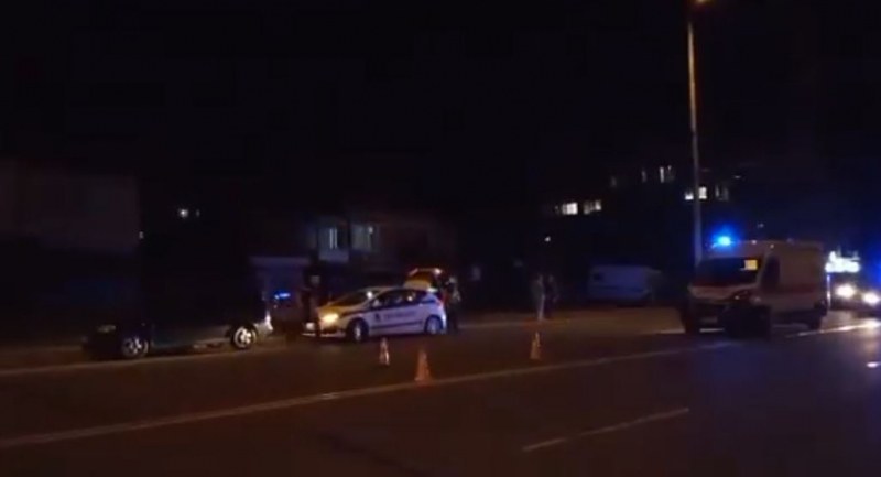 Кола блъсна човек в Бургас, патрулки и линейка са на местопроизшествието
