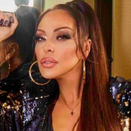 Звездата на фолка Ивана подкара тир край Елин Пелин Голяма транспортна