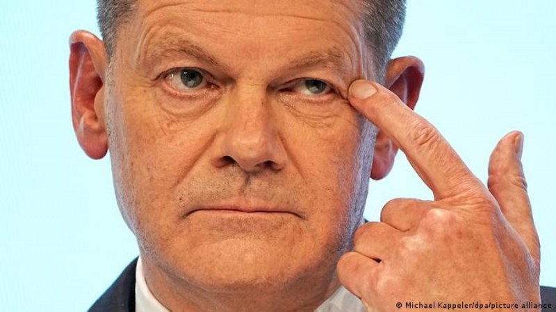 Шолц заплаши да преначертае границите на Полша в отговор на искането за репарации