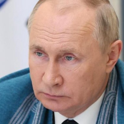 Руският президент Владимир Путин обеща да продължи руската настъпателната операция