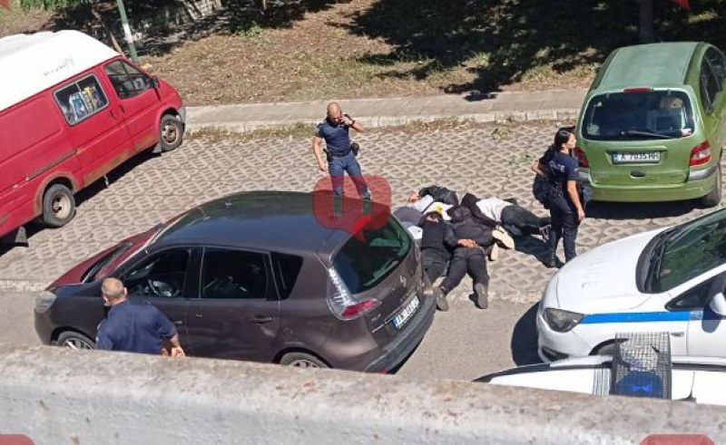 Нова гонка на полиция и жандармерия в Бургас с автомобил,