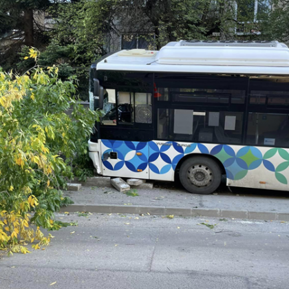 Следим и състоянието на пострадалите при катастрофата с автобус на