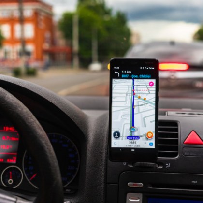 Широкоразпространено приложение сред шофьорите Waze може да бъде спряно
