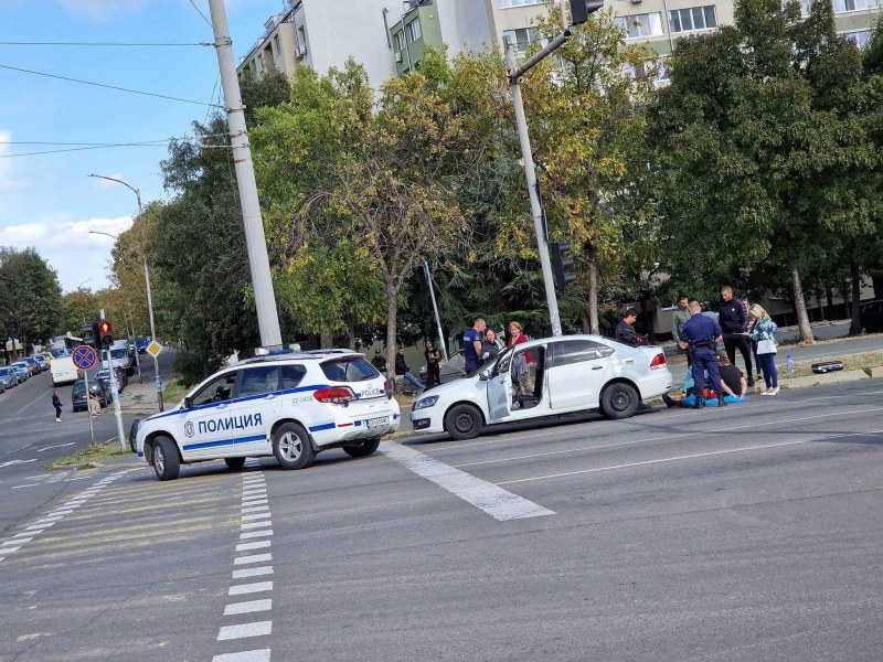 Арестуваха украинци, прекарвали бежанци в Бургас*  СНИМКА