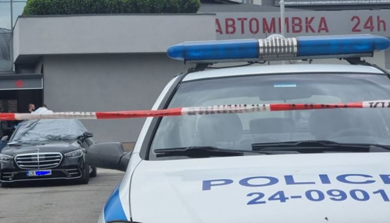 Отриха мъртви майка и син