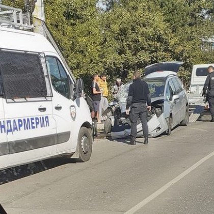 Нова тежка катастрофа в столицата Лек автомобил катастрофирил в столичния кв