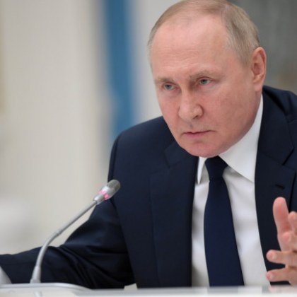 Руският президент Владимир Путин увери днес че референдумите организирани от