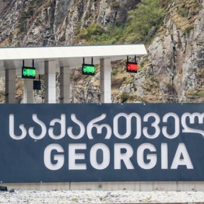 Пристигащите от Русия в Грузия почти са се удвоили откакто