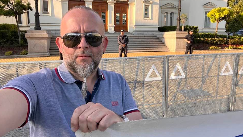 Толкова ли опряхме дъното, че лидер на партия открито подкрепя войната?