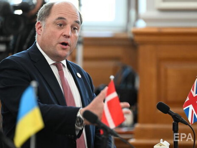 Британският министър на отбраната тайно посети Киев