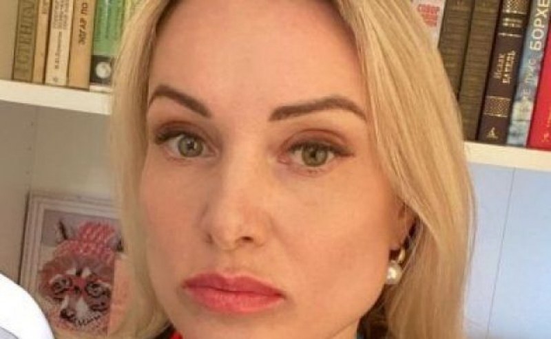 Бившият редактор на Първи канал Марина Овсянникова избяга от домашен