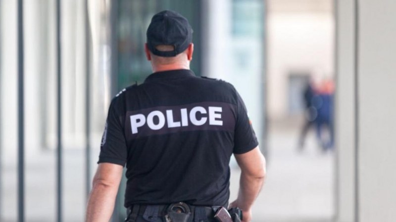 Задържаха подкупния пловдивски полицай за 72 часа