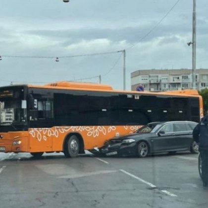 Тежък инцидент е станал в  столицата Автобус на гладския транспорт и